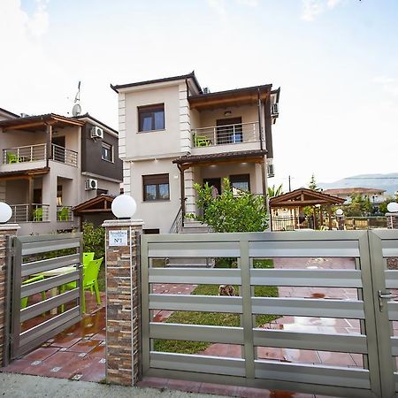 Αmalia Lux Villas Nea Vrasna Exterior photo