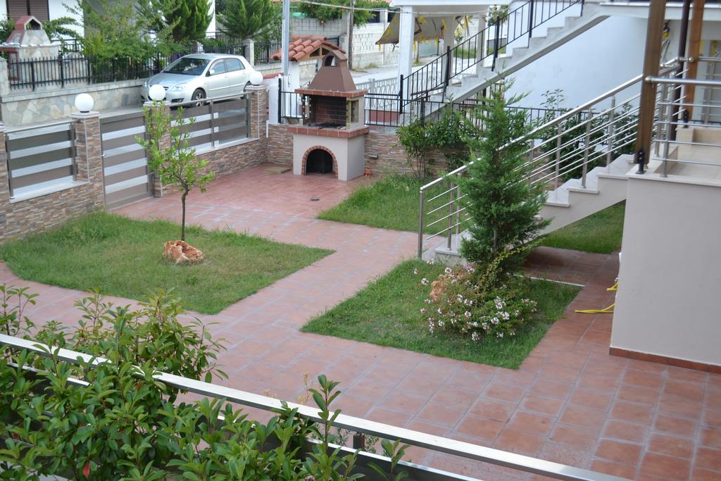 Αmalia Lux Villas Nea Vrasna Exterior photo